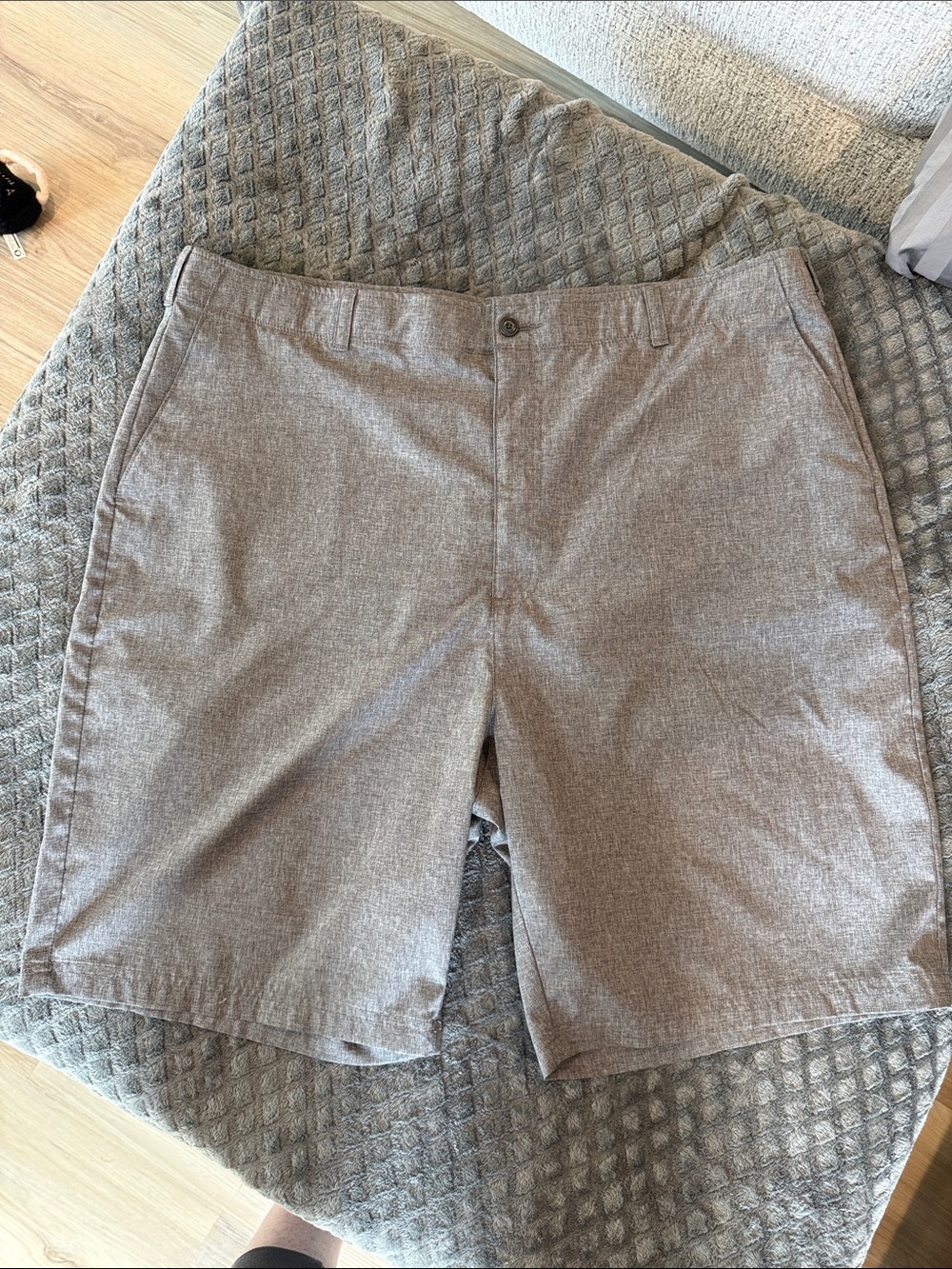 Hogan Men's Light Gray Flat-Front Shorts